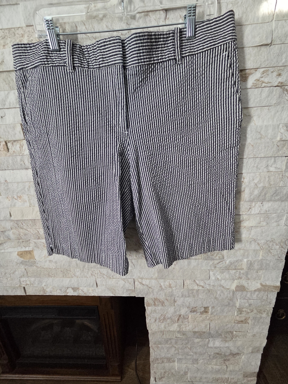 Ann Taylor Black & White Seersucker Flat Front Shorts